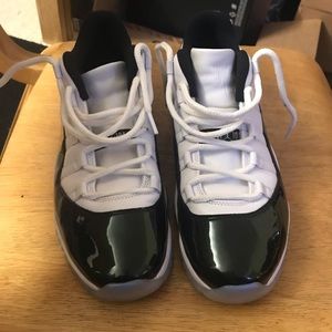 Retro Jordan 11 emerald